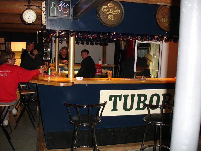 DSC01542.JPG - Baren er næsten færdig, men klar til brug.